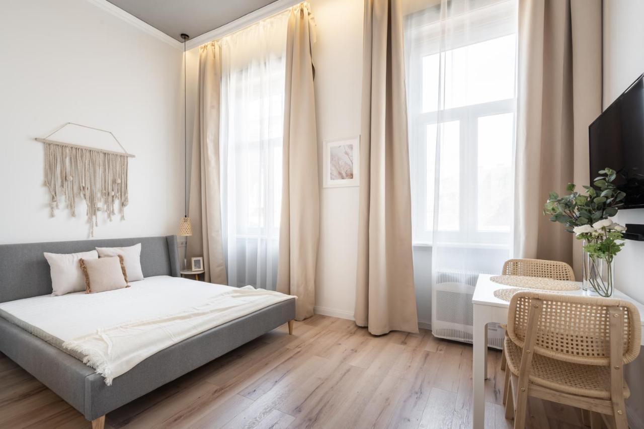 A62 - Akacfa Street Central Residence - Best Location By Bqa Budapesta Exterior foto