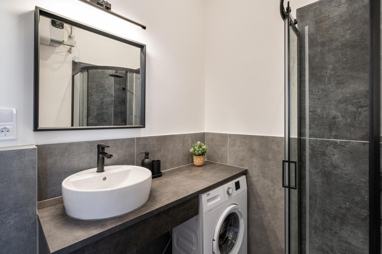 A62 - Akacfa Street Central Residence - Best Location By Bqa Budapesta Exterior foto
