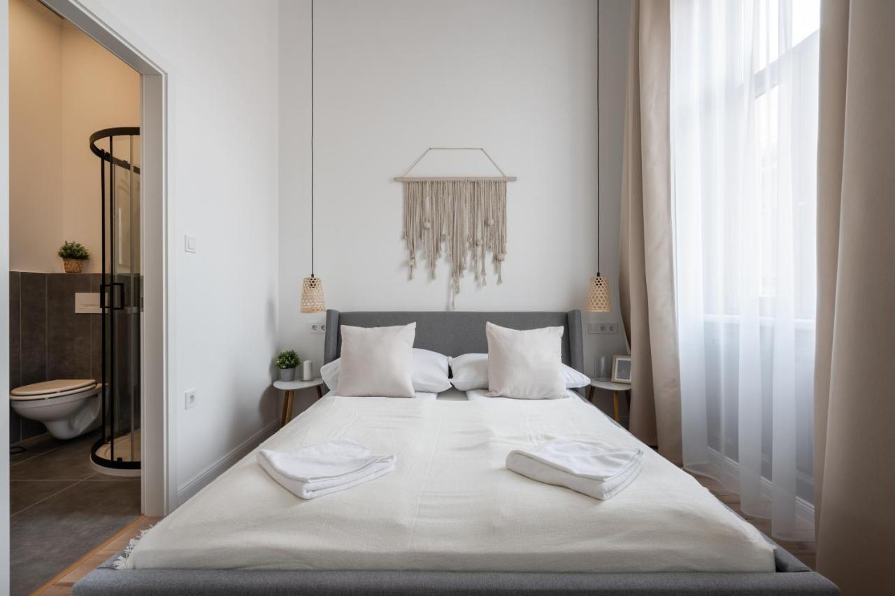 A62 - Akacfa Street Central Residence - Best Location By Bqa Budapesta Exterior foto