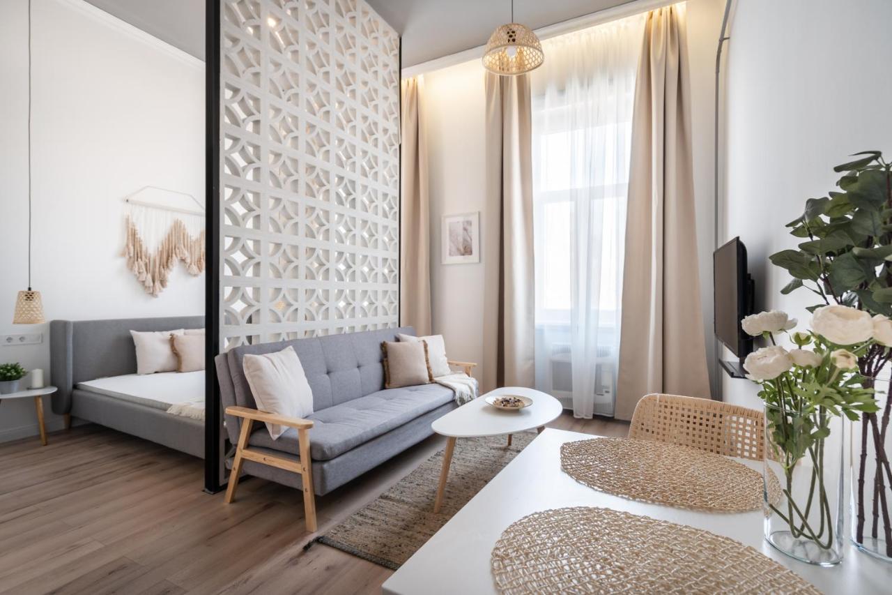 A62 - Akacfa Street Central Residence - Best Location By Bqa Budapesta Exterior foto