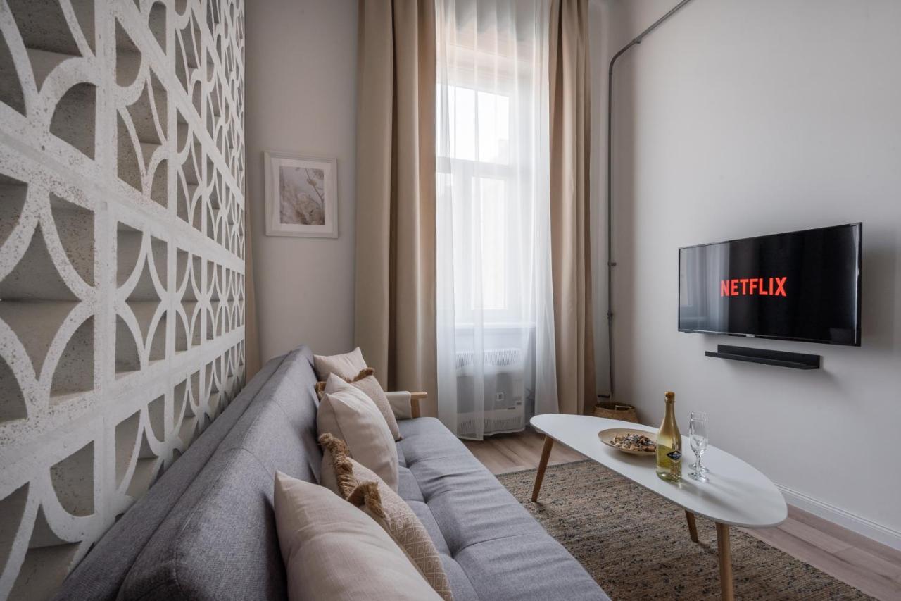 A62 - Akacfa Street Central Residence - Best Location By Bqa Budapesta Exterior foto
